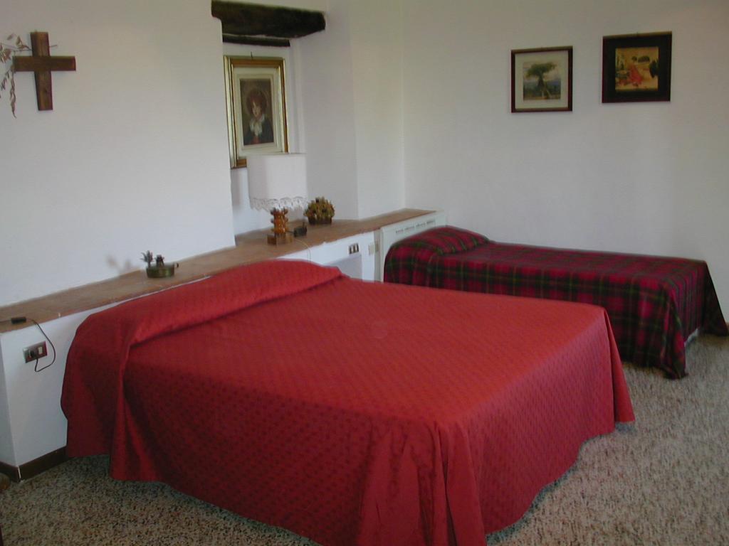 Agriturismo Poggio Ai Grilli Gambassi Terme Rum bild